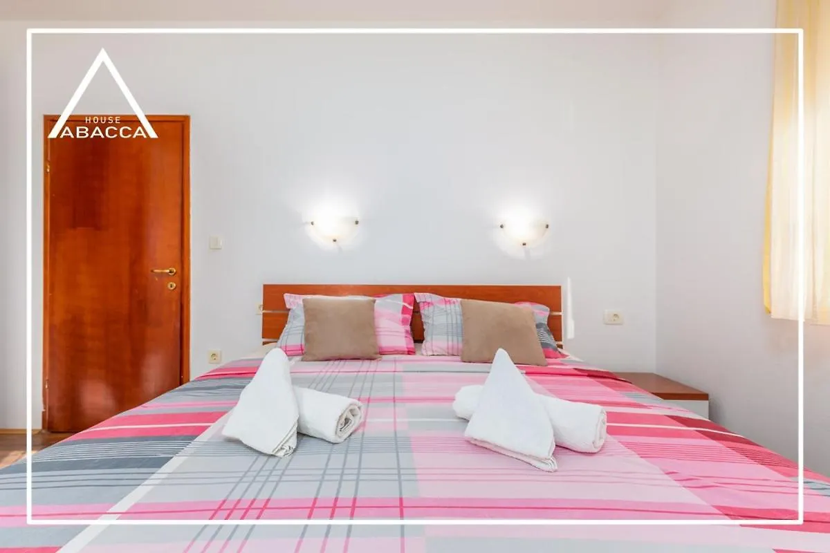 Holiday home Abacca House Fondole Croatia Villa Galizana